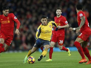 Keputusan Mencadangkan Sanchez Berbuah Kekalahan Arsenal dari Liverpool Keputusan Mencadangkan Sanchez Berbuah Kekalahan Arsenal dari Liverpool