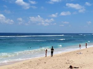 Jalan-jalan di Indonesia, Orang Korea Sukanya ke...