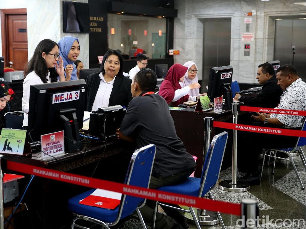 Kemenangan Kang Pepen di Bekasi dan Ade Yasin di Bogor Digugat Kemenangan Kang Pepen di Bekasi dan Ade Yasin di Bogor Digugat