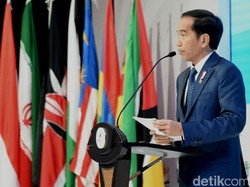 Jokowi Kembali Bantah Akan Rombak Kabinet dalam Waktu Dekat