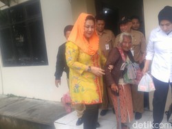 Nenek yang Diminta Cucunya Mengemis Ingin Pulang ke Magelang