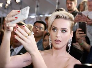 Baru Putus Cinta, Katy Perry dan Orlando Bloom Tetap Berhubungan
