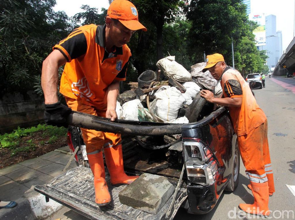 Deja Vu Sampah Kulit Kabel Ditemukan di Gorong-gorong Jakarta