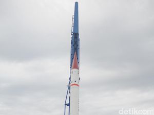 Penampakan Roket Made in Subang Berdaya Jelajah 100 Km