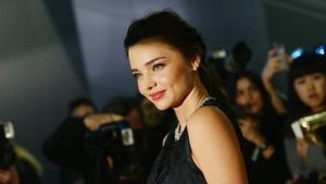 Pesona Miranda Kerr Tak Goyahkan Evan