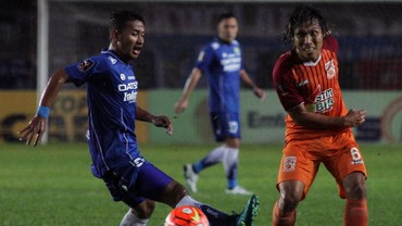 Ketidakjelian Persib Memanfaatkan Kelemahan Skema Lima Bek PBFC