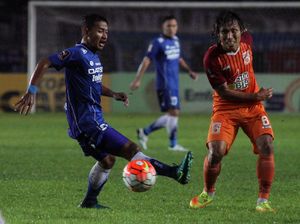 Ketidakjelian Persib Memanfaatkan Kelemahan Skema Lima Bek PBFC Ketidakjelian Persib Memanfaatkan Kelemahan Skema Lima Bek PBFC