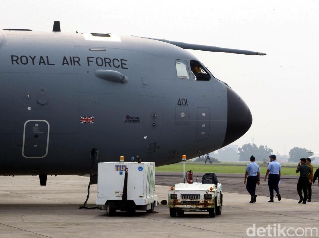A400M, Pesawat Angkut AU Inggris Akan Unjuk Kecanggihan di RI A400M, Pesawat Angkut AU Inggris Akan Unjuk Kecanggihan di RI