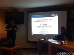 Survei Median: Anies-Sandi 46,3 Persen, Ahok-Djarot 39,7 Persen