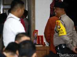 Hio di Ruang Sidang Ahok untuk Alat Penyumpahan Saksi