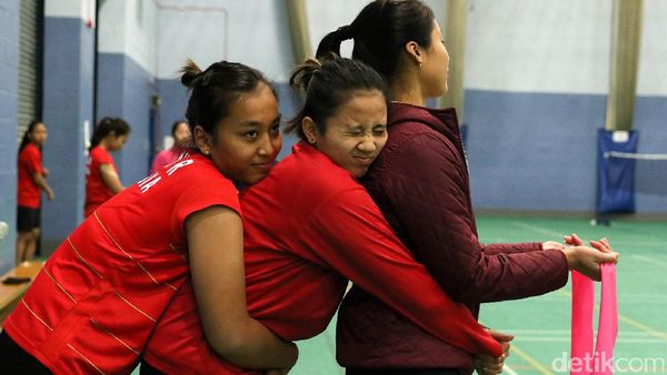 Serunya Latihan Pasukan Merah Putih di All England Terbuka