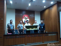 KPK Teliti Pedang Emas dari Saudi ke Polri hingga 15 Hari