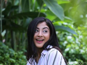 Merasa Tak Feminin, Margin Wieheerm Suka Mobil Sport