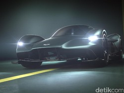 Valkyrie, Dewa Mobil Aston Martin