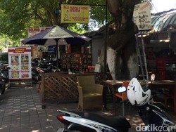 Sebagian Rombongan Raja Salman Mampir ke Kuta untuk Beli Shisha