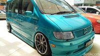 Si Biru Segar Mercy Viano