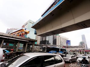 Bentang Flyover Lingkar Susun Semanggi Segera Tersambung