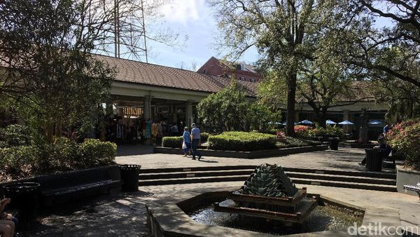 Potret Taman Cantik di Pasar Tertua AS