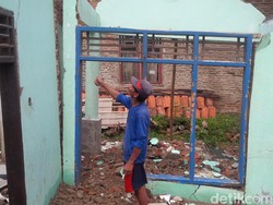 Tanah Bergerak, Sejumlah Rumah di Neglasari Purwakarta Rusak