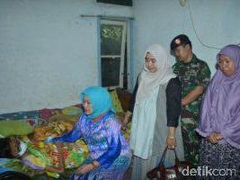 Dian, penderita kanker era masih tergolek lemah