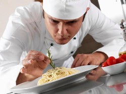 Ini Empat Kesalahan Menangani Makanan yang Mungkin Dilakukan Chef di Restoran