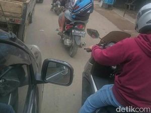 Banjir di Baleendah, Jalur Ciparay-Bandung Macet Parah