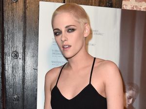 Bikin Pangling, Kristen Stewart Tampil Botak