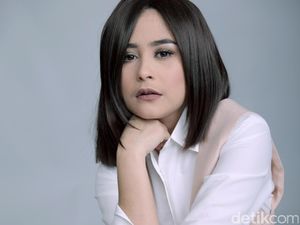 Centil Banget! Yuk Intip Pemotretan Prilly Latuconsina