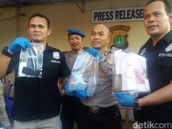 Polisi Sita 490 Pil Ekstasi dari Jaringan Jakarta-Bali