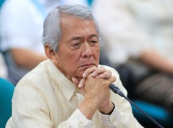 Tak Jujur Soal Jadi Warga AS, Menlu Filipina Didepak Parlemen