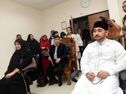 Tegakah Istri Pertama Batasi Komunikasi Anak dengan Ustad Al Habsyi?