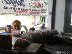 Ratusan Permen Dot Disita dari Pedagang di Pasar dan Sekolah