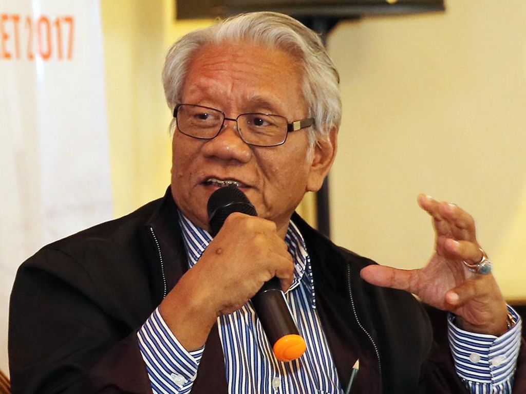 15 Orang Ikuti Ujian Calon Hakim Konstitusi Gantikan Posisi Palguna 15 Orang Ikuti Ujian Calon Hakim Konstitusi Gantikan Posisi Palguna