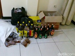 Polisi Sita Miras Oplosan dari Warung Jamu di Bekasi