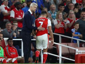 Koscielny: Keterpurukan Arsenal Bukan Cuma Tanggung Jawab Wenger Koscielny: Keterpurukan Arsenal Bukan Cuma Tanggung Jawab Wenger
