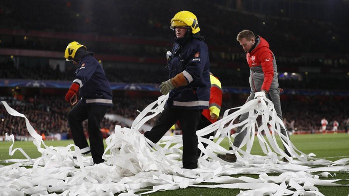 Aksi Protes Fans Arsenal dan Bayern