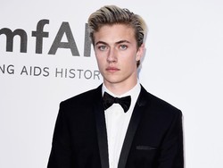 Masih Remaja, Model Pria 18 Tahun Ini Akan Jadi Ayah