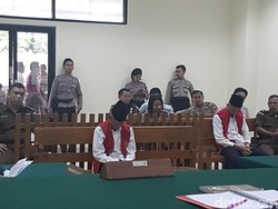 Dua Terdakwa Bagi-bagi Mi Pilgub Banten Terancam 6 Tahun Bui