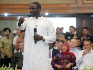 Akon Ungkap Alasan Poligami, Analogikan Istri Bak Ferrari Akon Ungkap Alasan Poligami, Analogikan Istri Bak Ferrari