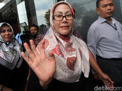 Rano Karno Kalah di MK, Ratu Atut: Alhamdulillah