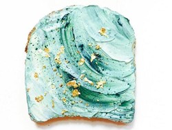 Nyam! Ada Mermaid Toast yang Berwarna Cantik Seperti Laut!