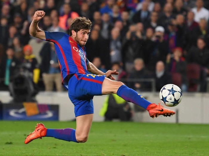 BARCELONA, SPAIN - MARCH 08:  Sergi Roberto of Barcelona scores their sixth goal during the UEFA Champions League Round of 16 second leg match between FC Barcelona and Paris Saint-Germain at Camp Nou on March 8, 2017 in Barcelona, Spain.  (Photo by Laurence Griffiths/Getty Images)