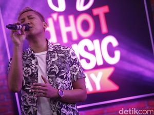 Lagu Aura Abenk Alter Di-remix dalam Tiga Versi Lagu Aura Abenk Alter Di-remix dalam Tiga Versi