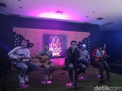 Kemeriahan dHOT Music Day, Diana Limbong Diceraikan Sandy Tumiwa