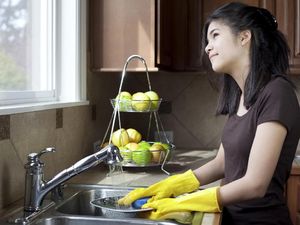 Tips Membersihkan Rumah yang Kotor Pasca Lebaran