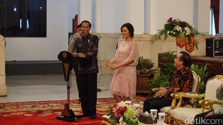 Cerita Jokowi Diprotes soal Raisa dan Bella Nikah dengan WNA