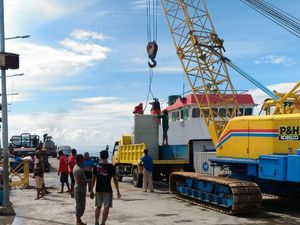 PLN Kirim 5 Mesin PLTD ke Pulau Aru