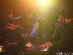 Belum Habis! Giliran Pandai Besi Hangatkan dHOT Music Day