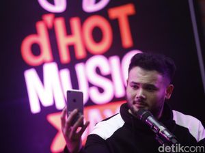 Diisukan Akan Menikah, Ridho Rhoma Masih Tertutup Soal Asmara Diisukan Akan Menikah, Ridho Rhoma Masih Tertutup Soal Asmara