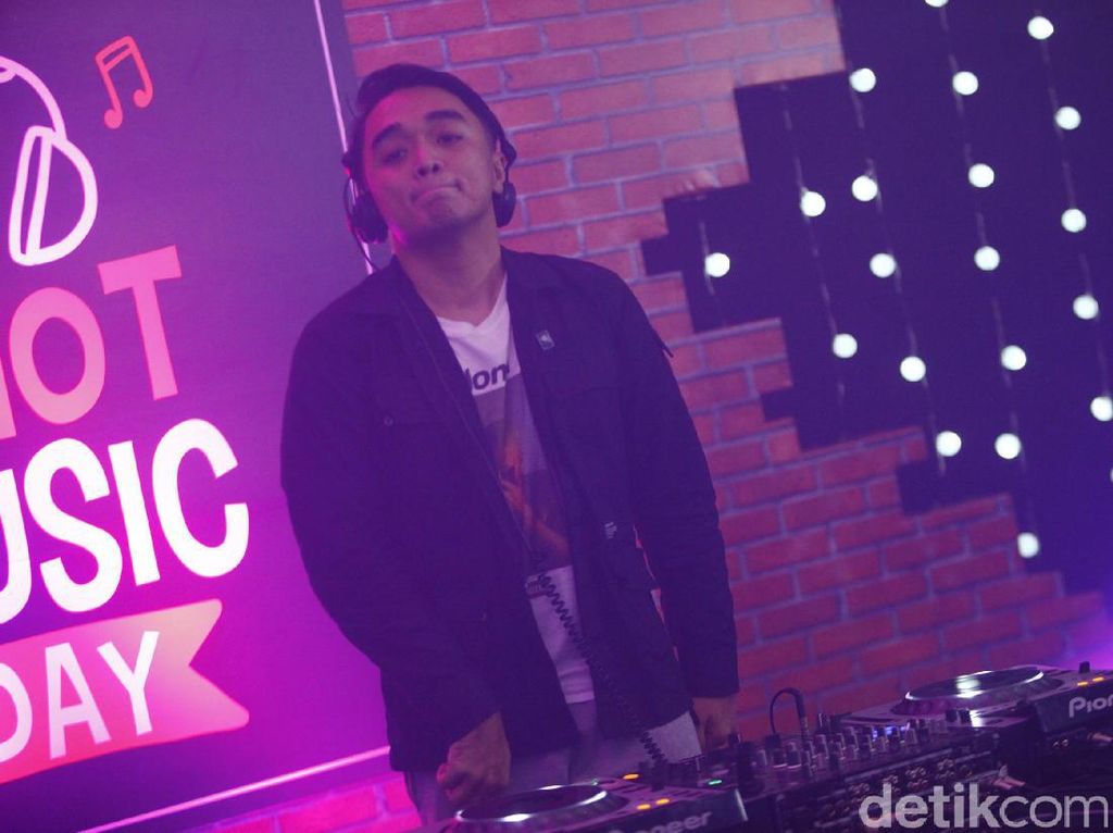 Sukses di Indonesia, Dipha Barus Masih Punya Mimpi Masuk Grammy Sukses di Indonesia, Dipha Barus Masih Punya Mimpi Masuk Grammy